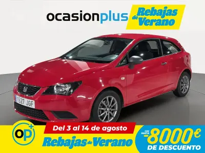 Usado Seat Ibiza Reference 70 CV (51 kW) 2015 Rojo Utilitario