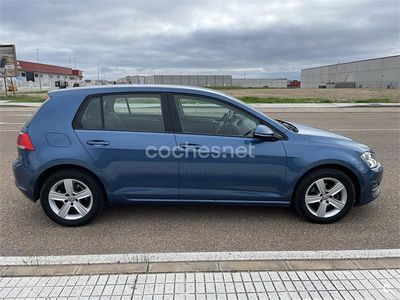 Usado VW Golf VII Advance 105 CV (77 kW) 2015 Azul Berlina