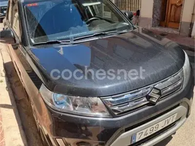 Usado Suzuki Vitara GLX 120 CV (88 kW) 2016 Negro SUV