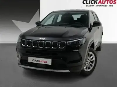 Usado Jeep Compass Altitude 130 CV (95 kW) 2025 Gris SUV