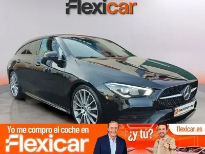Usado Mercedes CLA220 Shooting Brake 190 CV (139 kW) 2019 Negro Familiar