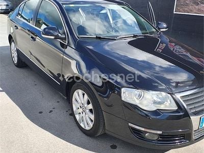 Begagnad VW Passat Trendline 140 HK (102 kW) 2005 Svart Sedan
