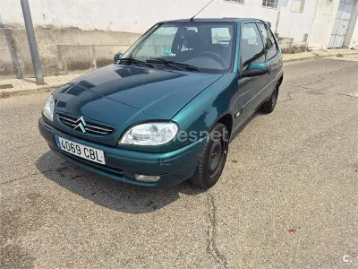 Usado Citroën Saxo Furio 58 CV (42 kW) 2002 Verde Utilitario