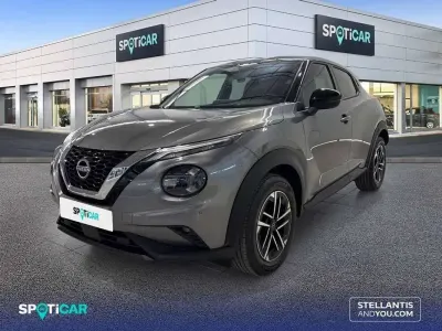 Begagnad Nissan Juke N-Connecta 116 HK (85 kW) 2025 Grå SUV
