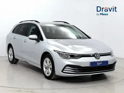 Usado VW Golf VIII Life 111 CV (81 kW) 2021 Plateado Familiar