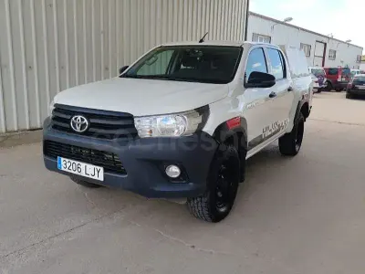 Usado Toyota HiLux 150 CV (110 kW) 2021 Blanco Pickup/Camioneta