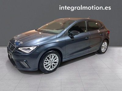 Usado Seat Ibiza FR 115 CV (84 kW) 2025 Gris Utilitario