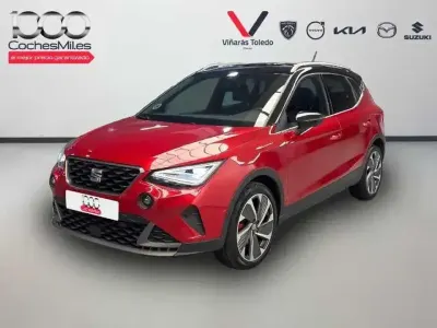 Usado Seat Arona FR 110 CV (80 kW) 2022 Rojo SUV