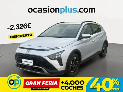 Usado Hyundai Bayon 100 CV (73 kW) 2022 Gris SUV