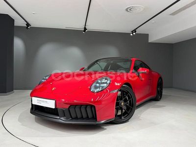 Rojo Usado 2025 Porsche 911 Carrera 4 GTS Coupe | 212.900 €
