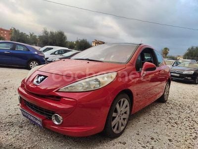 Rojo Usado 2008 Peugeot 207 GTi Berlina | 4990 € (Precio justo)