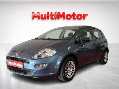 Usado Fiat Punto S 76 CV (55 kW) 2018 Azul Utilitario