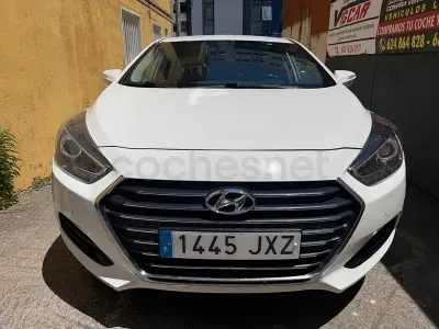 Usado Hyundai i40 Style 141 CV (103 kW) 2017 Blanco Berlina