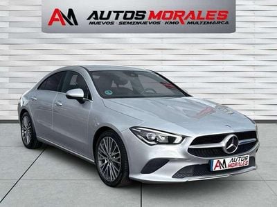 Usado Mercedes CLA180 136 CV (100 kW) 2023 Plateado Berlina