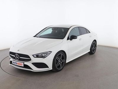 Blanco Usado 2020 Mercedes CLA200 AMG line Berlina | 29.499 € (Buen precio)