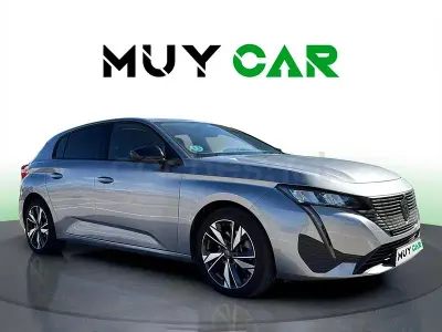 Usado Peugeot 308 Allure 131 CV (96 kW) 2022 Gris / plata Berlina