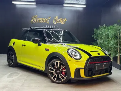 Usado Mini John Cooper Works 231 CV (169 kW) 2022 Amarillo Utilitario