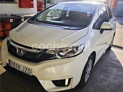 Usado Honda Jazz Trend 102 CV (75 kW) 2017 Blanco Utilitario