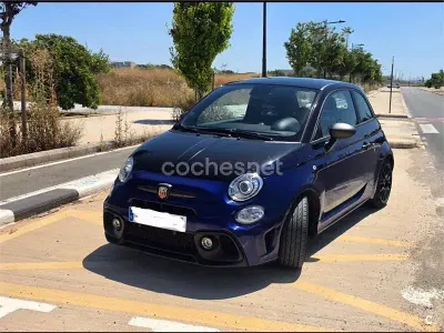 Usado Abarth 500 165 CV (121 kW) 2021 Azul Berlina