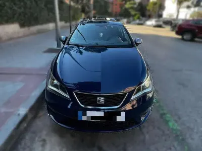 Usado Seat Ibiza CONNECT 95 CV (69 kW) 2016 Azul Berlina