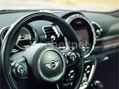 Usado Mini Cooper Clubman 136 CV (100 kW) 2016 Granate Familiar