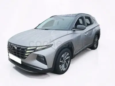 Usado Hyundai Tucson 136 CV (100 kW) 2020 Gris / plata SUV