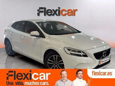 Usado Volvo V40 Momentum 120 CV (88 kW) 2019 Blanco