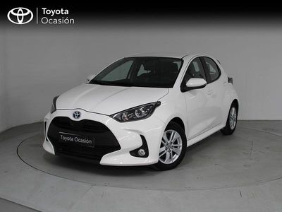 Usado Toyota Yaris Hybrid Business Edition 116 CV (85 kW) 2021 Blanco Berlina