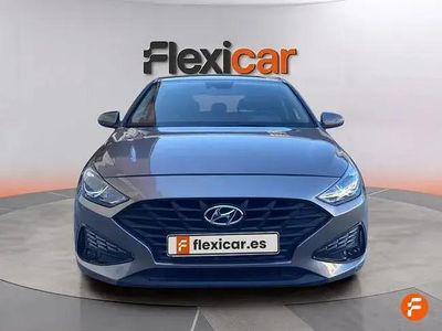 Usado Hyundai i30 120 HP (88 kW) 2021 Cinzento