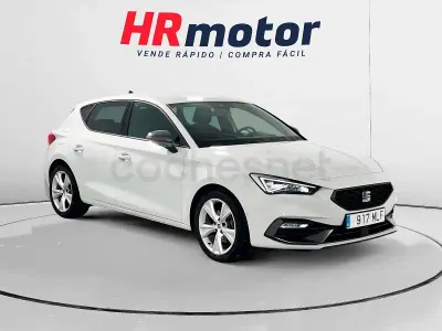 Usado Seat Leon FR 150 CV (110 kW) 2023 Blanco Berlina