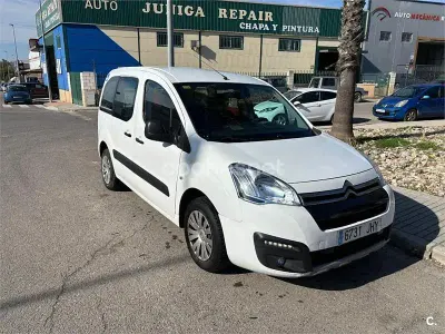Usado Citroën Berlingo Live 92 CV (67 kW) 2015 Blanco Monovolumen
