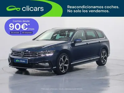 Usado VW Passat R-line 150 CV (110 kW) 2022 Azul Familiar