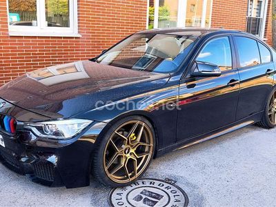 Usado BMW 318 143 CV (105 kW) 2016 Negro Berlina
