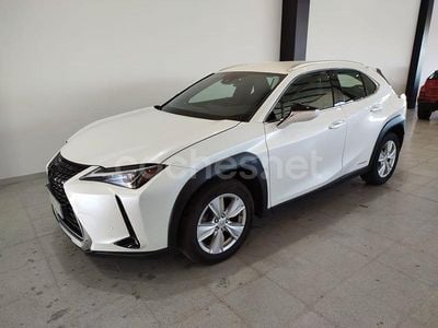 Blanco Usado 2023 Lexus UX Business Edition SUV | 23.990 € (Buen precio)
