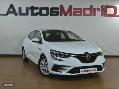 Usado Renault Mégane II Intens 140 CV (102 kW) 2022 Blanco Berlina