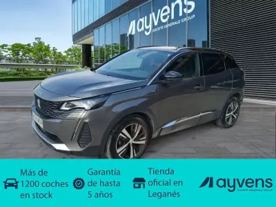 Usado Peugeot 3008 GT 131 CV (96 kW) 2022 Gris SUV