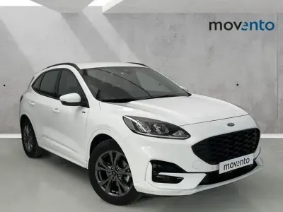 Usado Ford Kuga ST-Line 190 HP (139 kW) 2023 Branco SUV