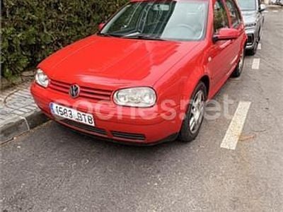 Usado VW Golf IV Highline 105 CV (77 kW) 2002 Rojo Berlina