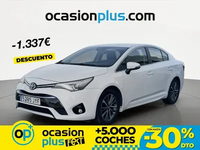 Usado Toyota Avensis Advance 143 CV (105 kW) 2017 Blanco Berlina