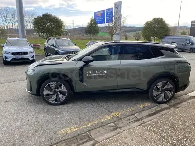 Usado Lynk & Co 08 350 CV (257 kW) 2025 Gris / plata SUV
