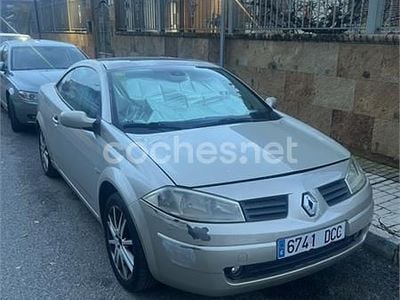 Beige Usado 2004 Renault Mégane Cabriolet Dynamique Descapotable | 1300 € (Super precio)