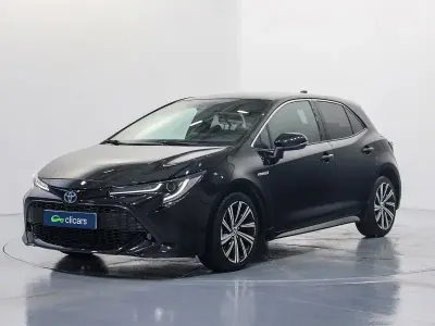 Usado Toyota Corolla Style 122 CV (89 kW) 2022 Negro Berlina
