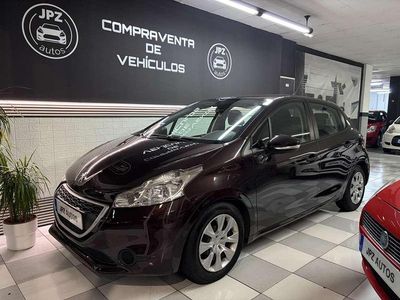 Usado Peugeot 208 Access 68 CV (50 kW) 2012 Burdeos Utilitario