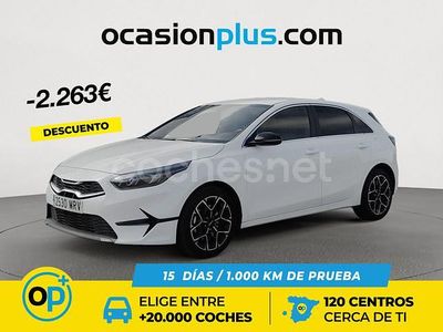 Blanco Usado 2024 Kia Ceed Style Utilitario | 24.900 € (Un poco caro)