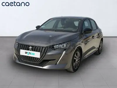 Usado Peugeot 208 Active 100 CV (73 kW) 2021 Gris / plata Utilitario