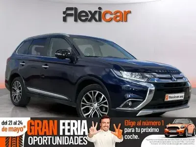 Usado Mitsubishi Outlander Motion 150 CV (110 kW) 2017 Negro SUV