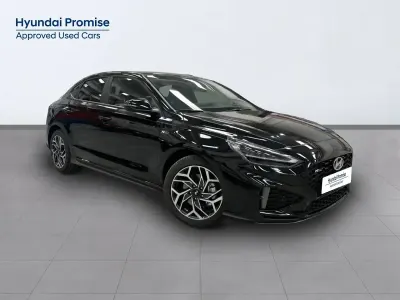 Nuevo Hyundai i30 N Line 100 CV (73 kW) 2026 Negro