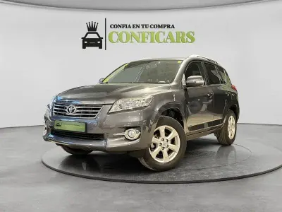 Käytetty Toyota RAV4 Advance 150 HP (110 kW) 2011 Harmaa Katumaasturi