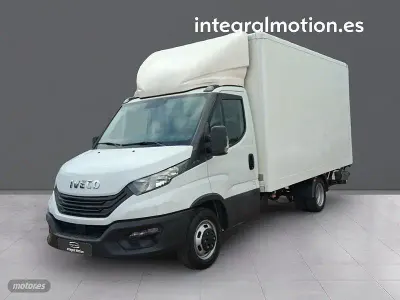 Begagnad Iveco Daily 156 HK (114 kW) 2023 Vit Van