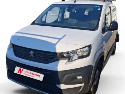 Usado Peugeot Rifter Business-Line 100 CV (73 kW) 2023 Blanco Monovolumen